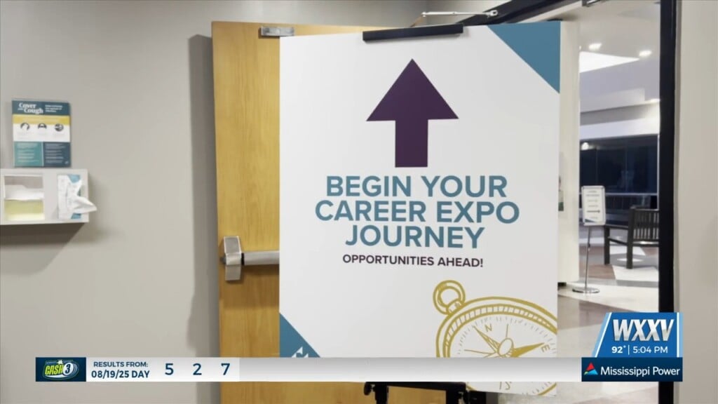 Job Seekers Stopped By Memorial Health System Career Expo