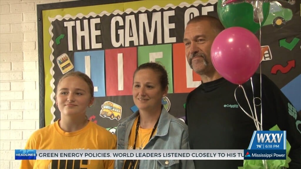 Huntington Learning Center's September Teacher Of The Month: D'iberville Middle School's Misty Chastain