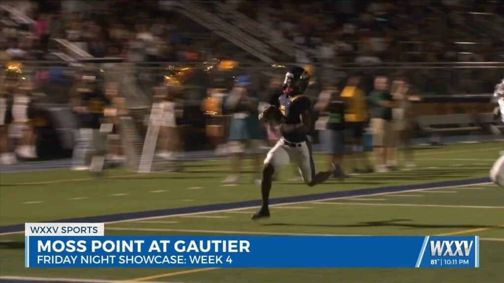 Gautier Rolls To 37 0 Homecoming Victory Over Moss Point