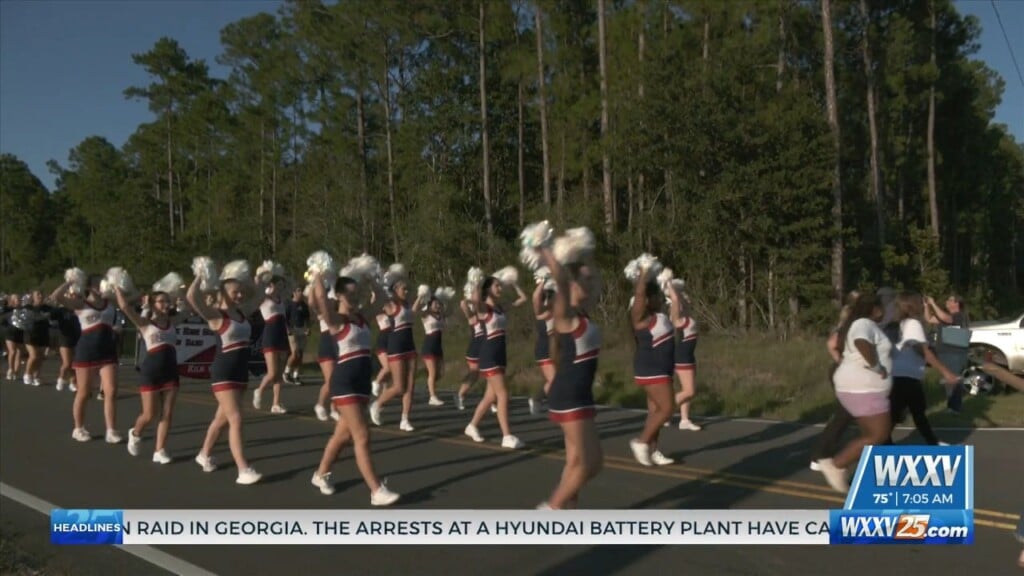 Hancock Kicks Off Homecoming Week With First Ever Community Wide Parade