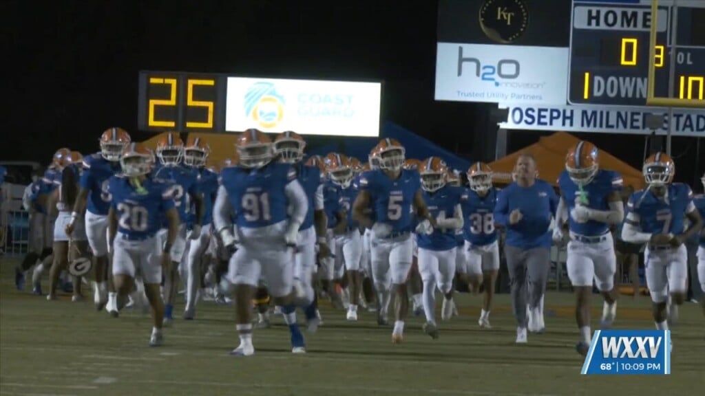 Gulfport Shuts Out Biloxi On Homecoming Night With A Final Score Of 35 0!