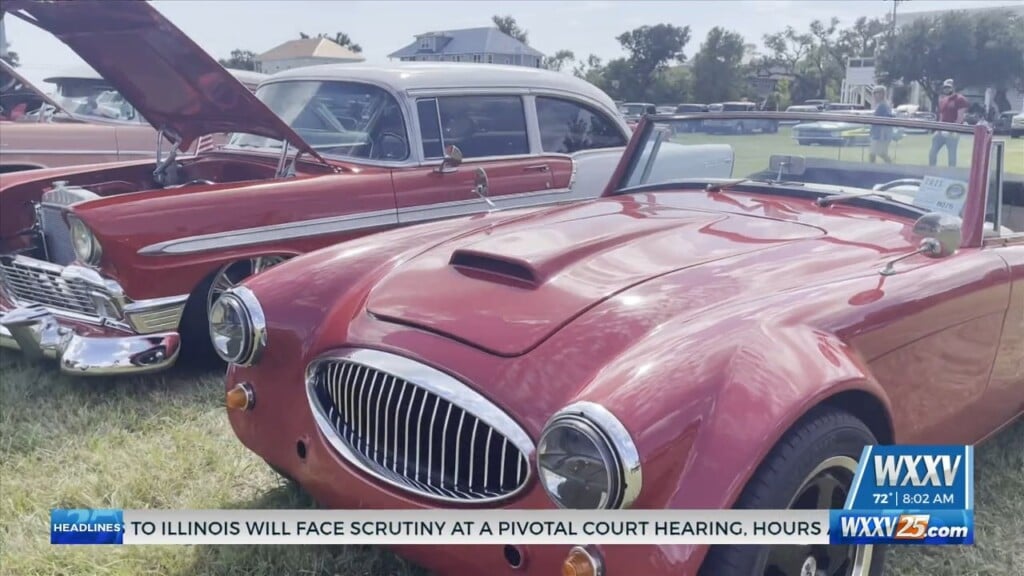 Car Lovers Travel Thousands Of Miles For Cruisin' The Coast Each Year