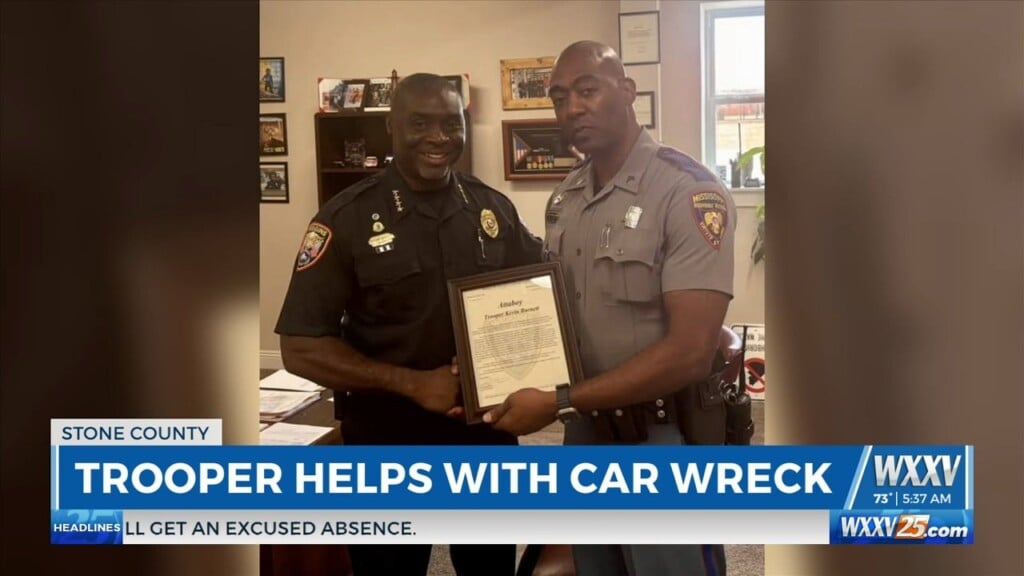 Mhp Trooper Recognized For Helping With Car Wreck In Stone County