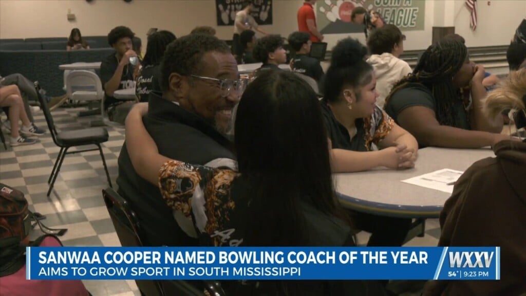 D'iberville's Sanwaa Cooper Named Mhsaa Nfhs Bowling Coach Of The Year, Hopes To Grow Sport Across State