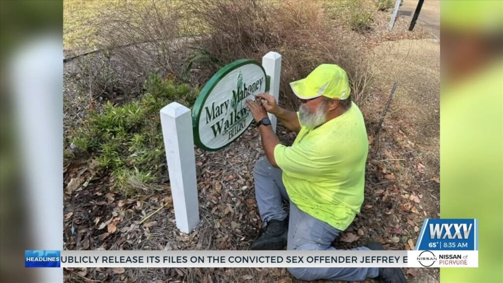 Upgrades To Downtown Biloxi Signage