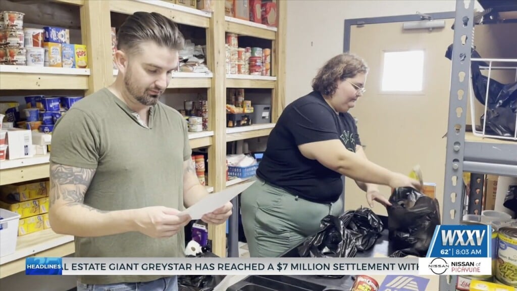 Local Comedians 'stand Up For Hunger' With Food Drive