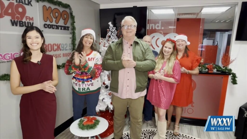 Wxxv's Aubrey Spears Helps Flips Switch To Bring Christmas Music To Magic 93.7