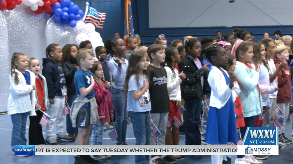 Lyman Elementary School Honors Veterans At Veterans Day Ceremony