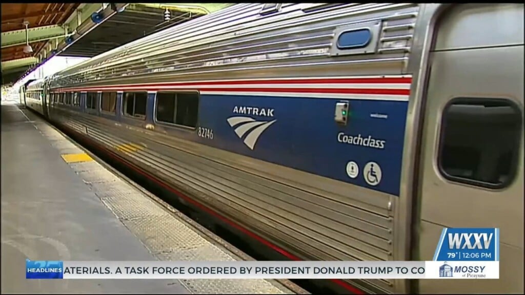 Amtrak President Urges Early Booking During Holiday Travel