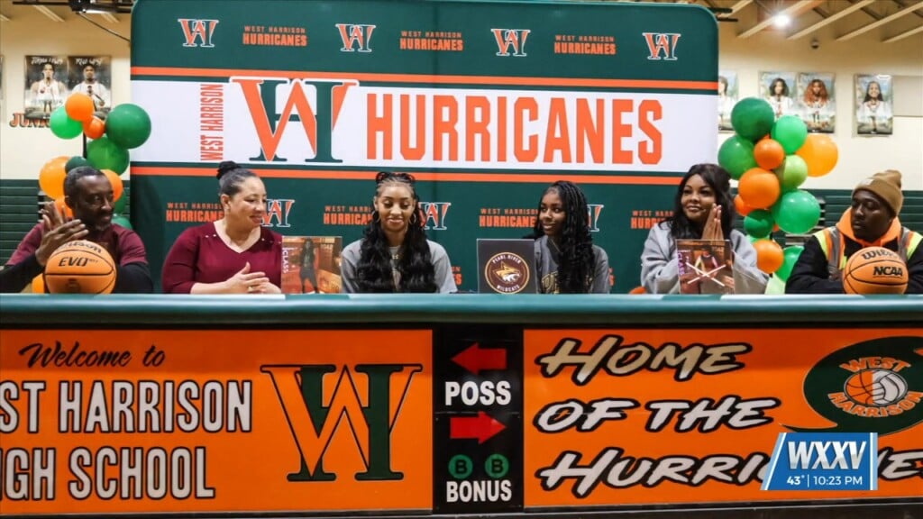 West Harrison Basketball Duo Signs To Pearl River Community College!