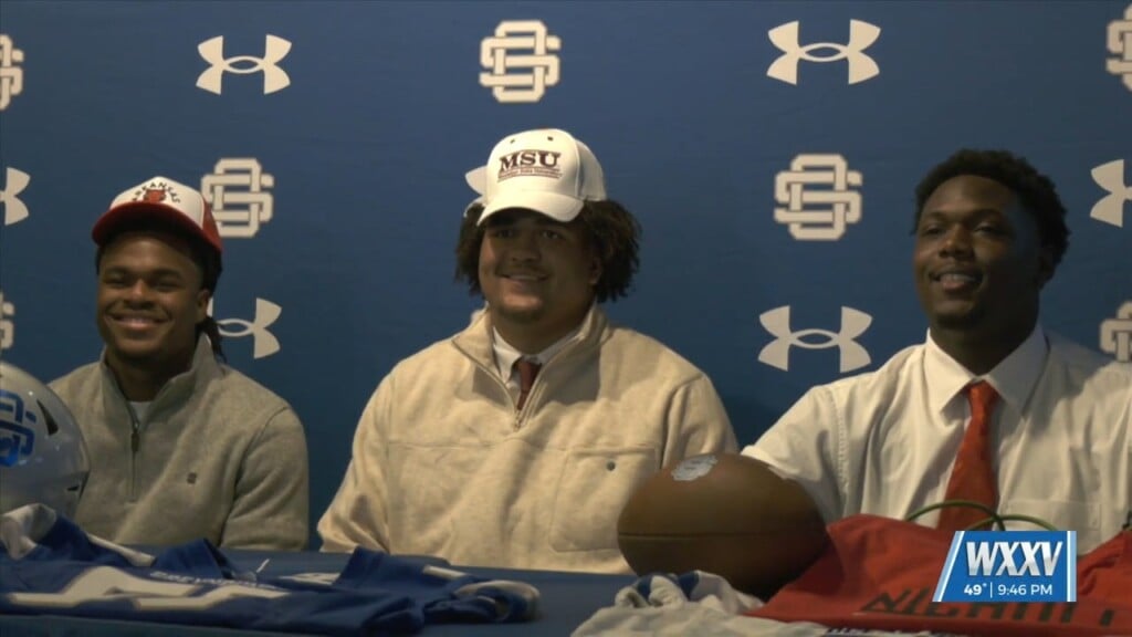 Ocean Springs Football Was Well Represented On Early Signing Day As Jayden Ross, Solomon Baggett And Raymond Johnson Make Things Official!