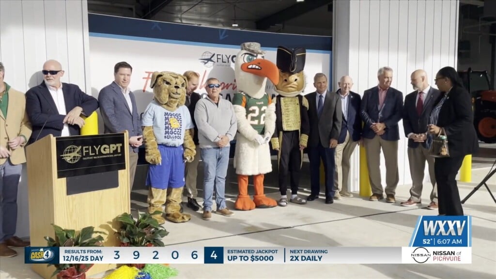 Gulfport Biloxi International Airport Cuts Ribbon On New Maintenance Facility