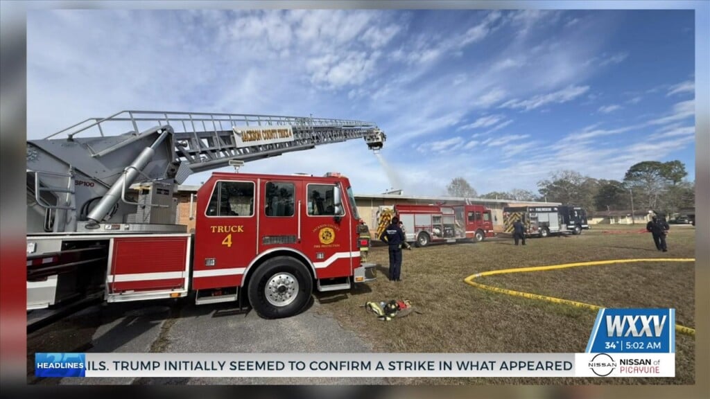 Fire Breaks Out At Closed Elementary School In Moss Point