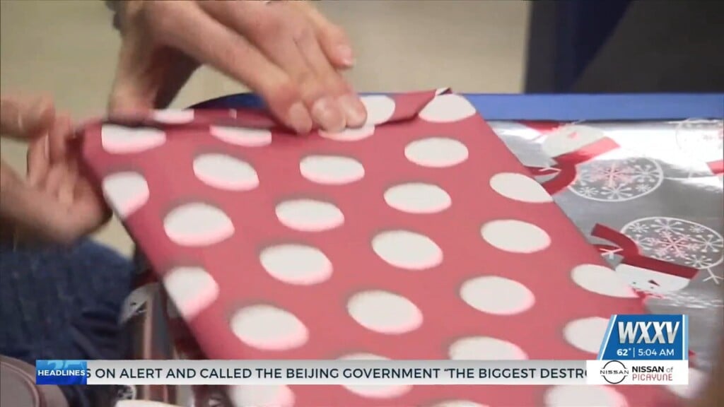 Safe Ways To Dispose Of Holiday Trash