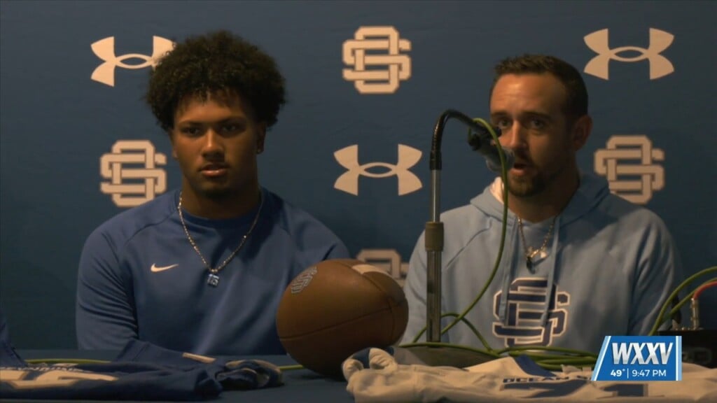 Ocean Springs And Mgccc Edge Rusher Bj Ausmer Signs With Middle Tennessee!