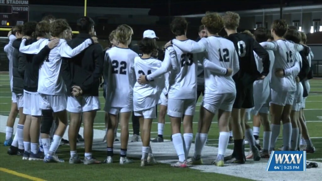 Fighting Irish Soccer Wins District Championship
