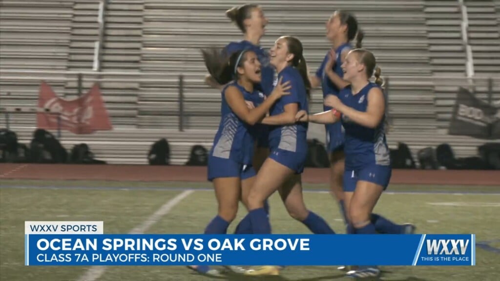 Lady Greyhounds Defeat Oak Grove 2 1 In Round One Of Soccer Playoffs