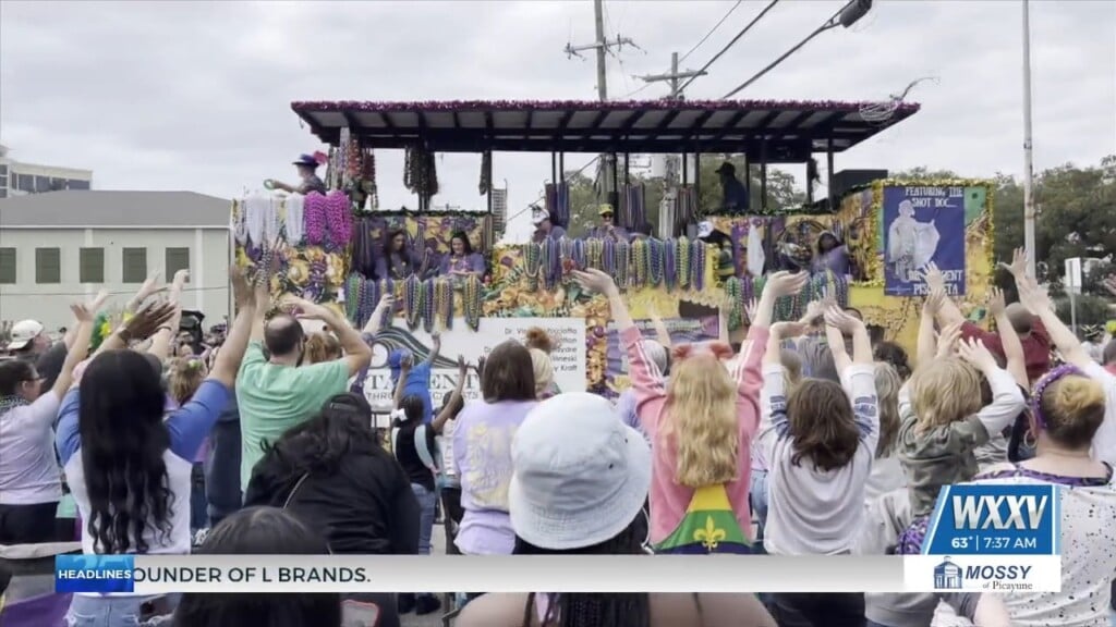 Biloxi Hosts 118th Gulf Coast Carnival Association Mardi Gras Parade