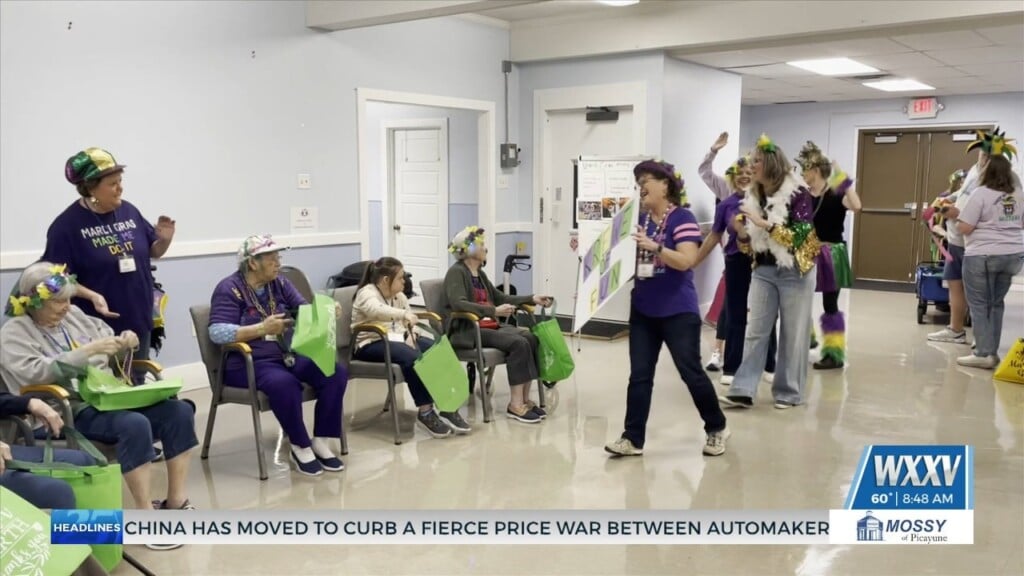 Side By Side Respite Ministry Celebrates Mardi Gras In Long Beach