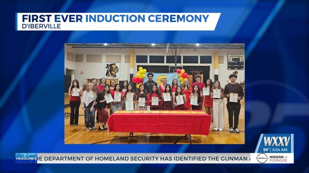 D’iberville High Spanish Honor Society Holds Inaugural Induction Ceremony
