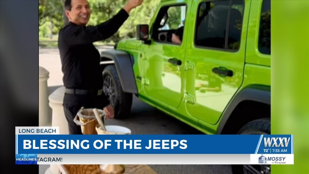 Jeepers Roll Through Long Beach For Blessing Of The Jeeps