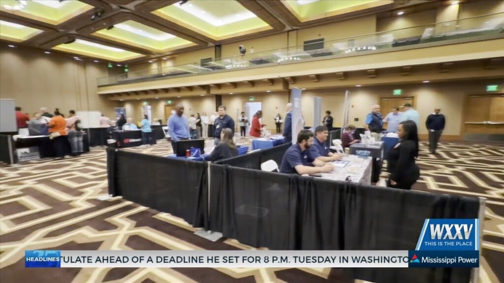 Job Seekers Turn Out For The 2026 Gulf Coast Military And Civilian Job Fair