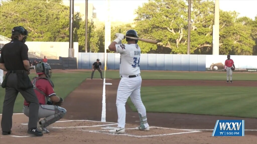Biloxi Shuckers Five Run Third Inning Propels Third Win Of The Year With 6 3 Final
