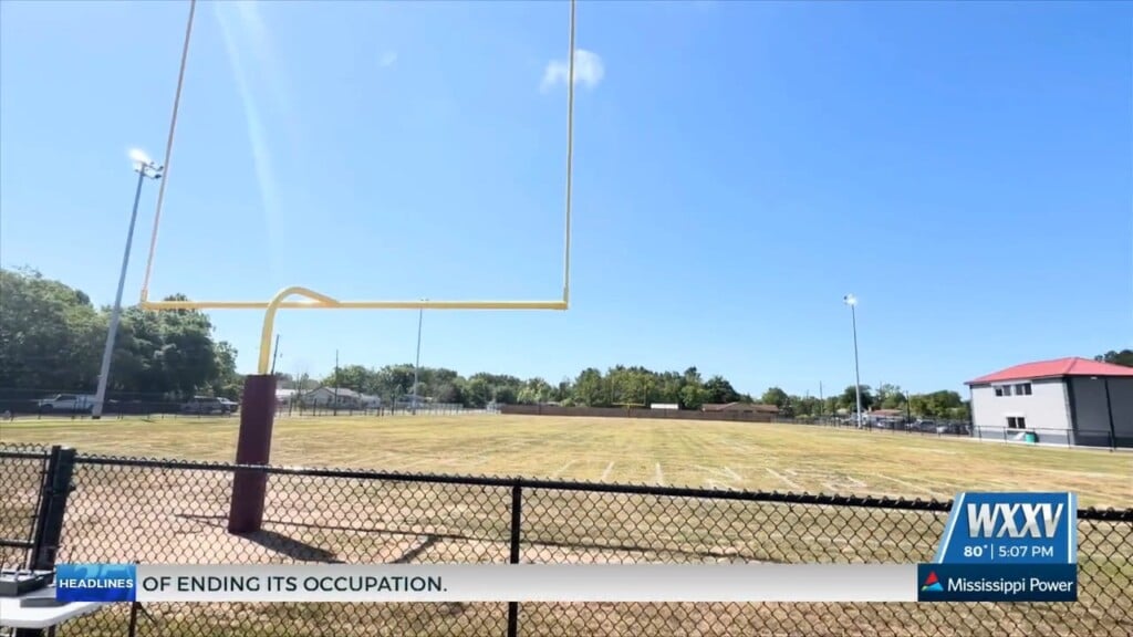 Gulfport City Leaders Celebrate Opening Of Sportsplex At Isiah Fredricks Community Center
