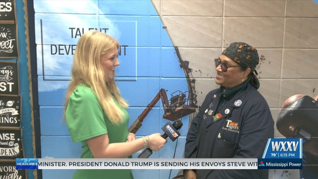 April's Huntington Learning Center Teacher Of The Month: Moss Point Cte's Cynthia Harris