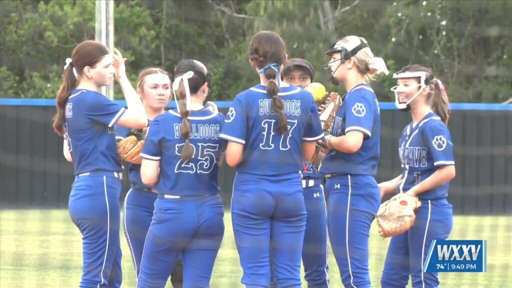 Vancleave Softball Wins In Walk Off Fashion 2 1 Over Wayne County