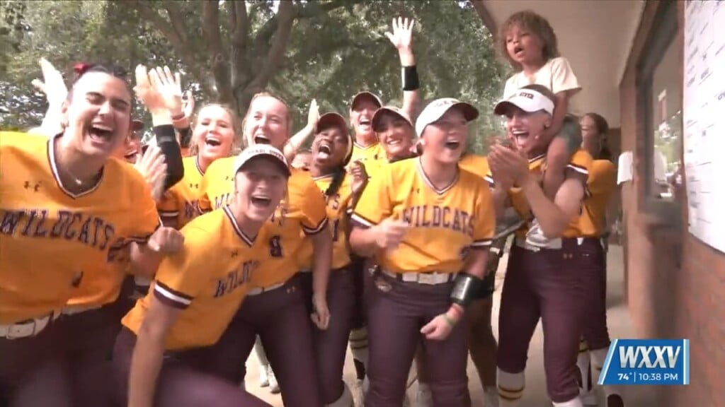 Pearl River Community College Softball Punches First Ever Ticket To World Series!