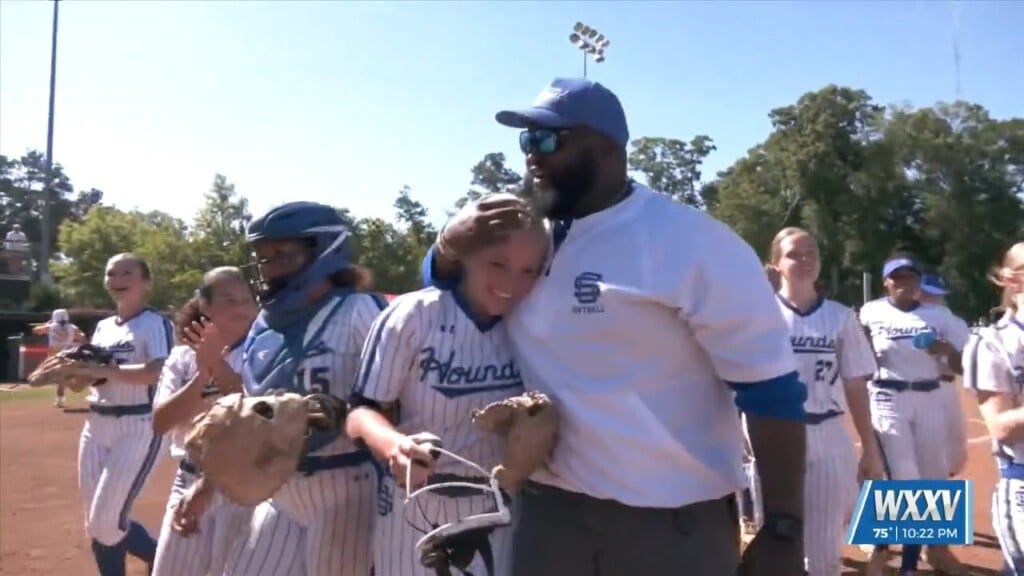 Ocean Springs Softball Keeps Season Alive With 4 2 Game Two Win In State Championship Series!