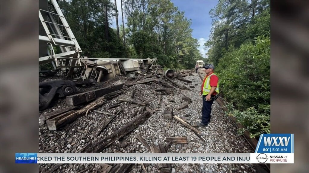 Emergency Crews Respond To Train Derailment In Harrison County Sunday