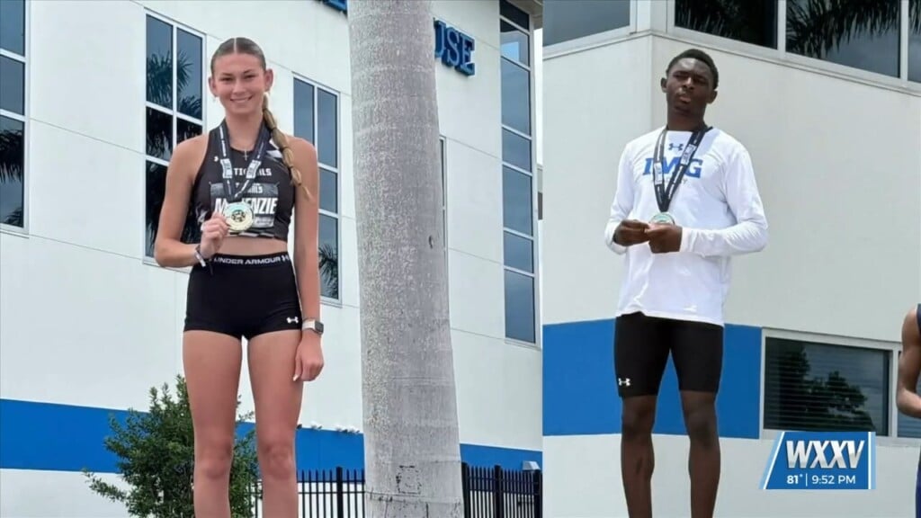D'iberville Track Duo Receives All American Honors At National Meet