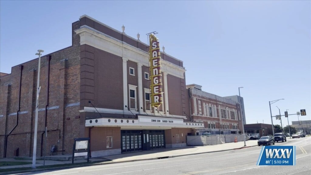Historic Saenger Theatre Reopens In Biloxi After Renovations