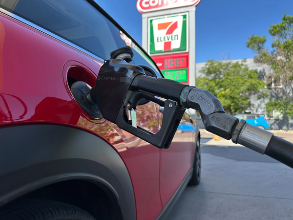 Gas