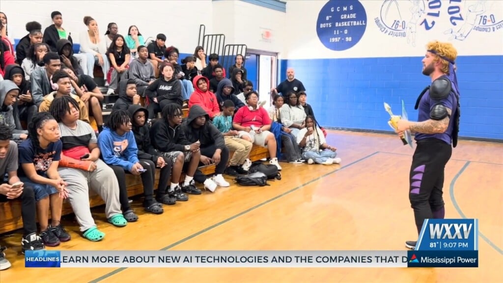 Gulfport Central Middle School Students Help Fight Food Insecurity
