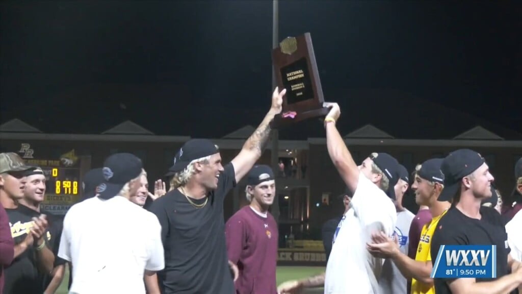Prcc Baseball Receives Hero's Welcome After Capturing Second Njcaa Division Ii World Series Title In Five Years