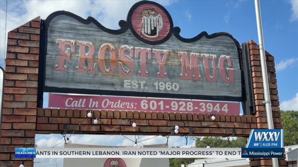 Wiggins Restaurant Gives Free Meals To Flood Victims
