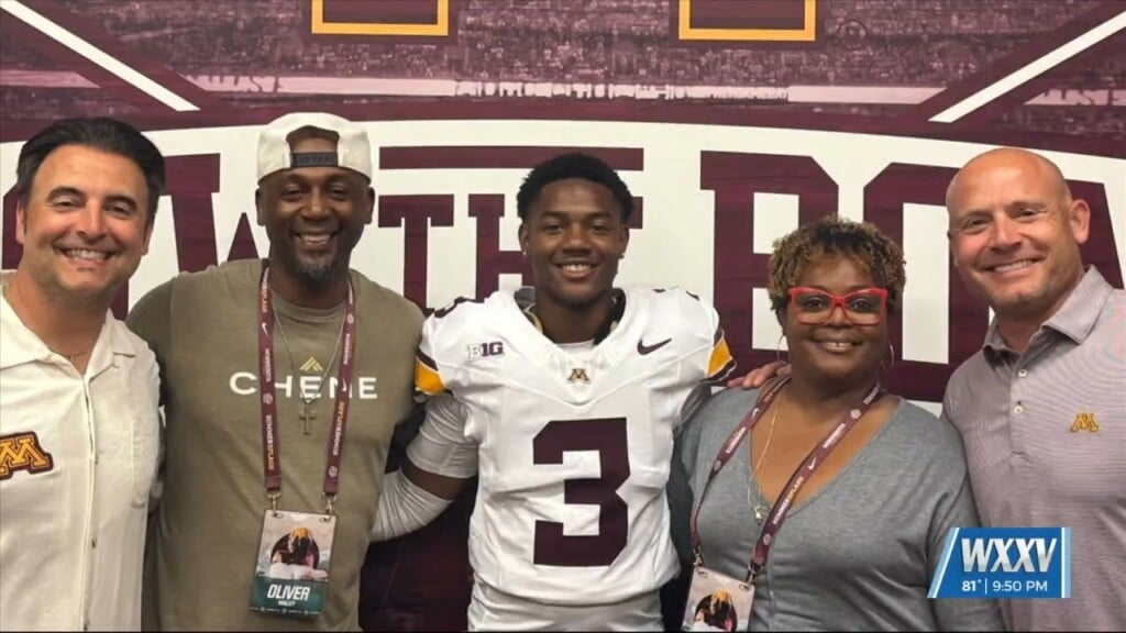 D'iberville Three Star And Two Way Standout Jordan Walley Announces His Commitment To The University Of Minnesota!