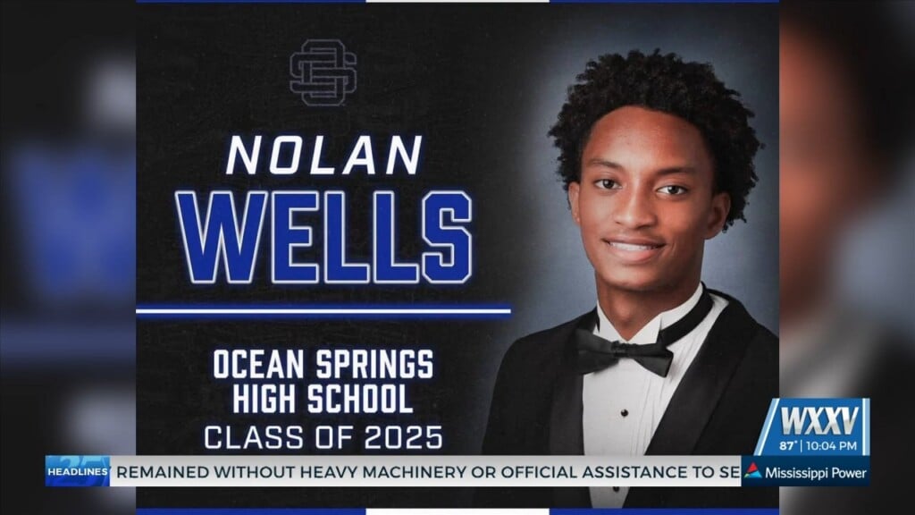 Community Responds To Teen Missing From Horn Island On 4th Of July