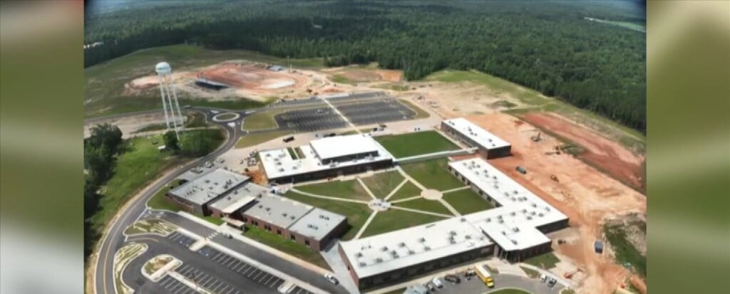 Work Continues On New Stone High School