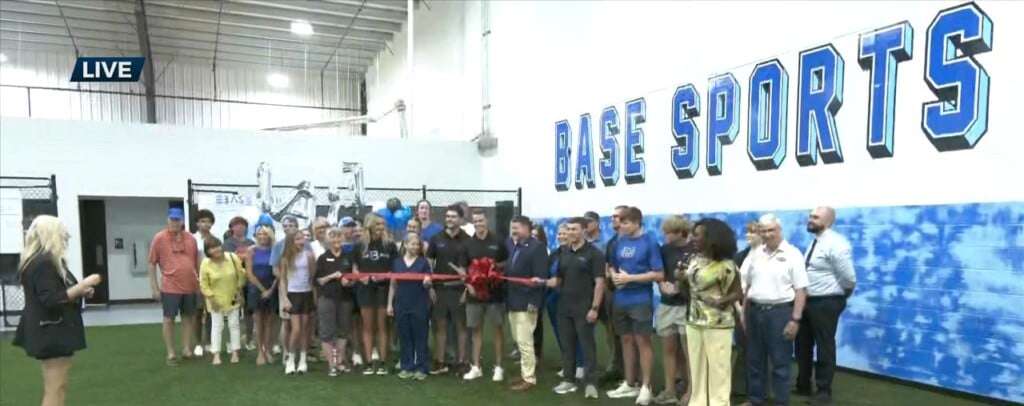 Wxxv News 25’s Asia Ellis At Ribbon Cutting For Base Sports Performance