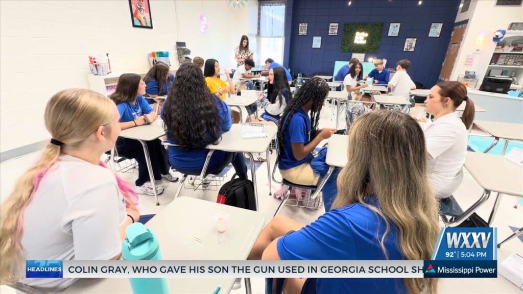 Bay Waveland School District Implementing New District Wide Learning Initiative