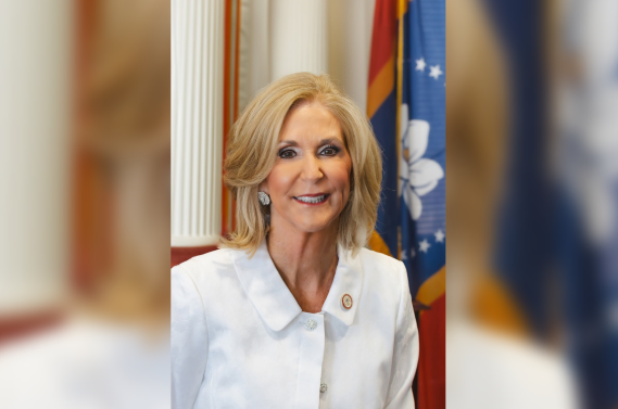Lynn Fitch