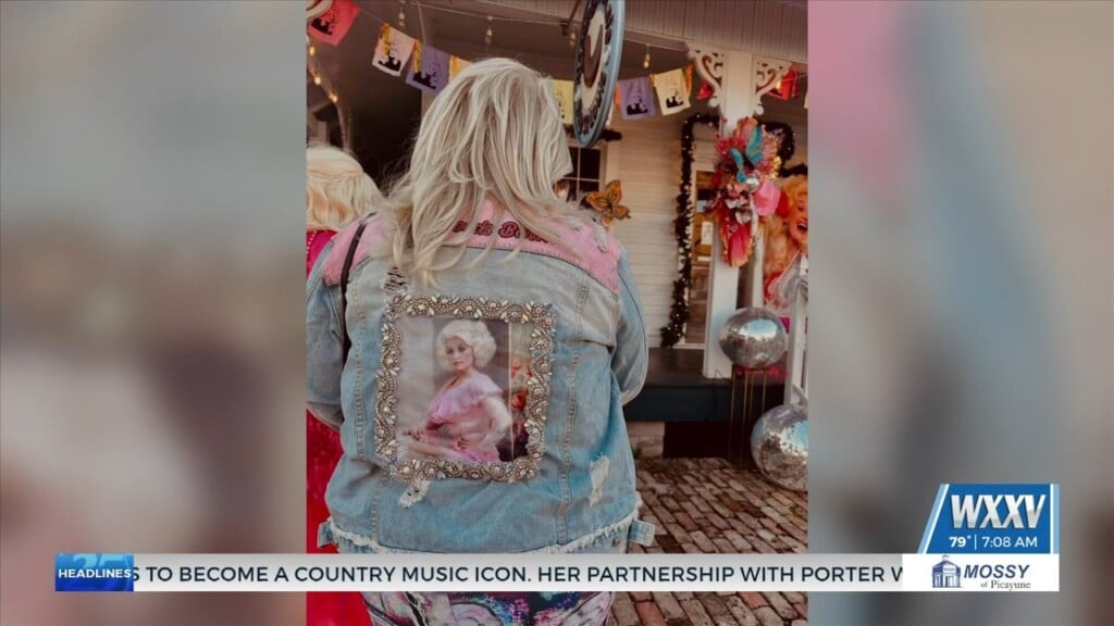 Mockingbird Café In Bay St. Louis Remembers Dolly Parton