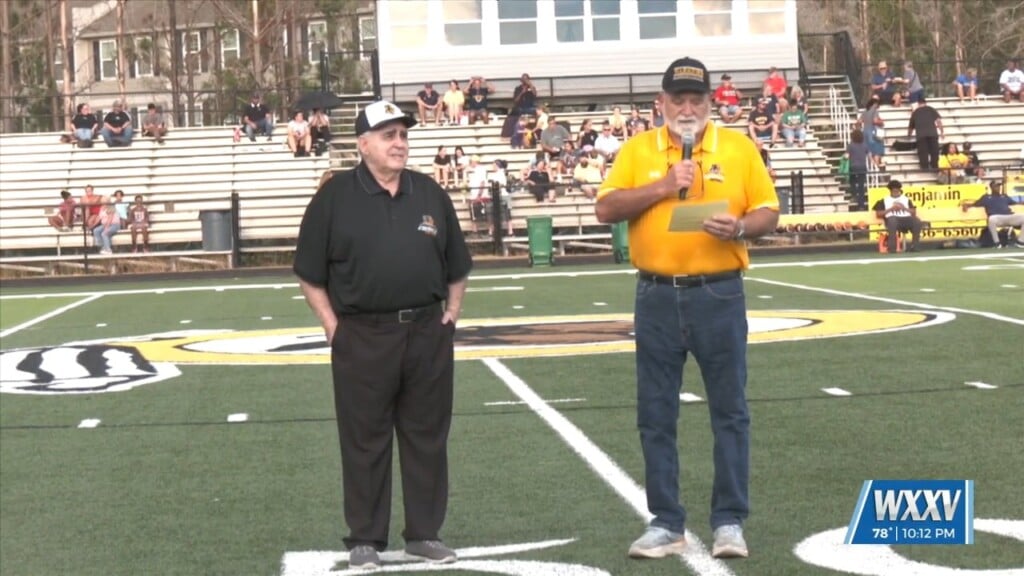 D’iberville Warriors Rededicate Renovated Football Field To Coach Buddy Singleton