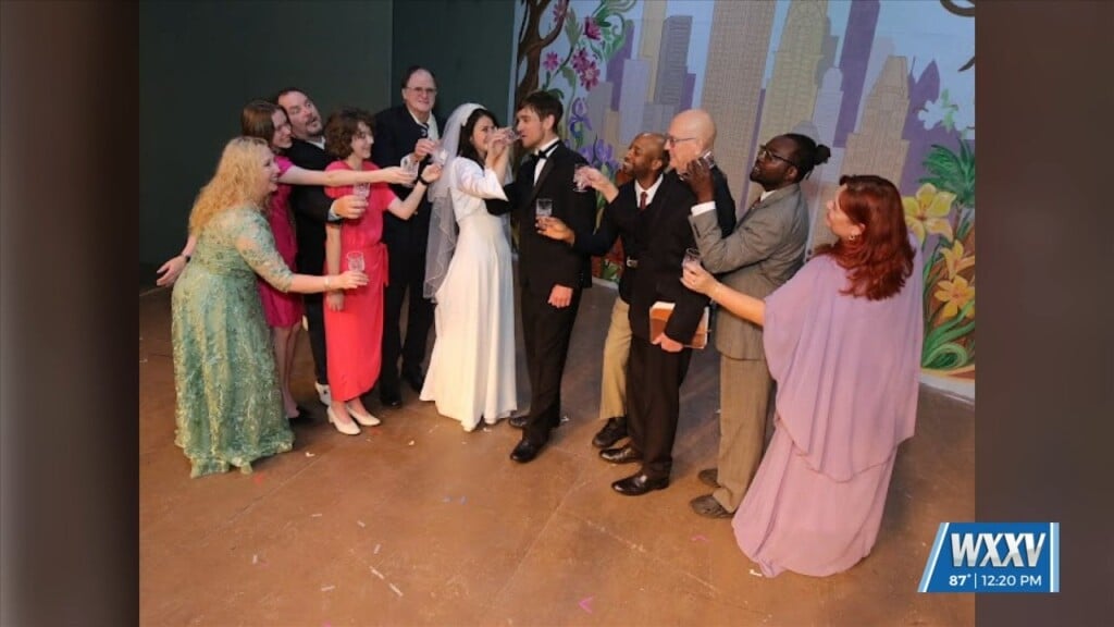Center Stage Theatre Presents ‘prelude To A Kiss’