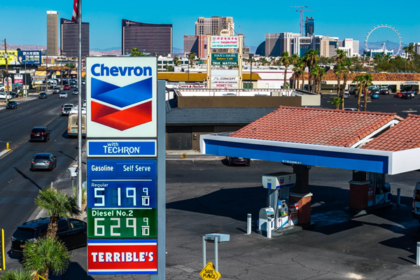 Gas