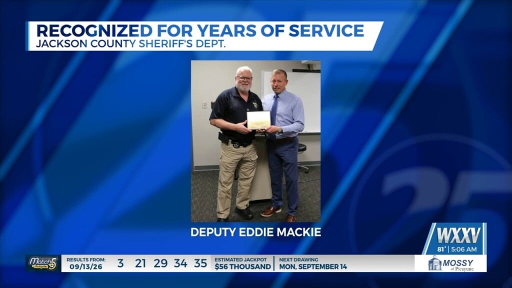 Jackson County Sheriff’s Deputy Recognized For Years Of Service